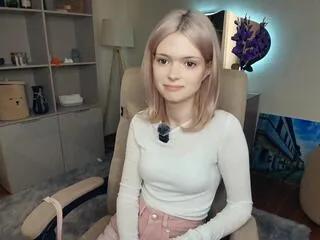 Deeanna_fetzer from Flirt4Free