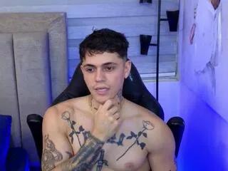 derek_valentino from Flirt4Free is Freechat