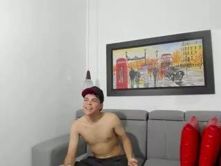 derik_dixon from Flirt4Free is Freechat