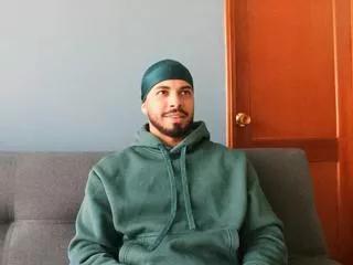 donn_cruz from Flirt4Free