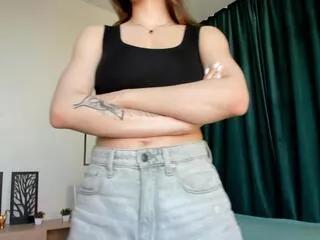 earlene_frail from Flirt4Free is Freechat