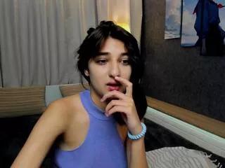 elfy_rare from Flirt4Free is Freechat