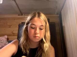 emily_obleness from Flirt4Free is Freechat