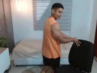 eross_king from Flirt4Free is Freechat