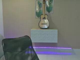 eross_king from Flirt4Free is Freechat