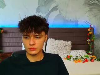 eryk_adams from Flirt4Free is Freechat
