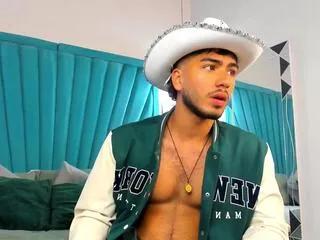 franco_banderas from Flirt4Free is Freechat