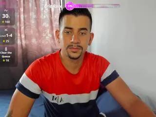 Frank_ruiz from Flirt4Free