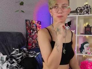 harriet_ellett from Flirt4Free is Freechat