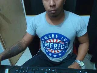 jackson_adrian from Flirt4Free is Freechat