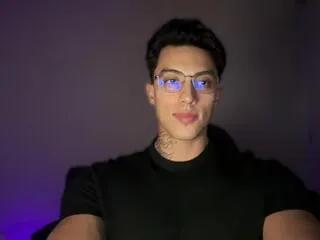 Jakee_tyler from Flirt4Free