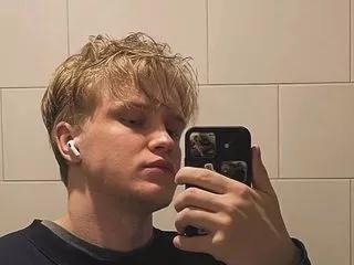 james_skcott from Flirt4Free is Freechat