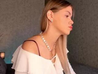 jasmine_idinger from Flirt4Free is Freechat