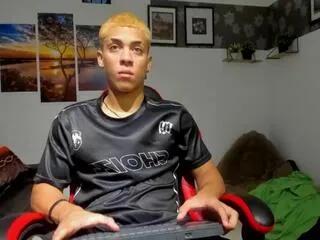 Jasper_kollins from Flirt4Free