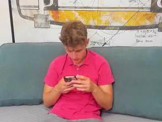 joey_porter from Flirt4Free is Freechat