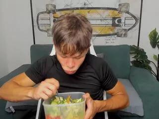 johnny_october from Flirt4Free is Freechat