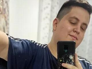 josue_white from Flirt4Free is Freechat