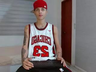 julian_stonee from Flirt4Free is Freechat