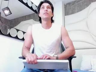 Karim_ferrer from Flirt4Free