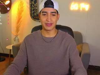 ken_blaker from Flirt4Free is Freechat