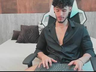 Ken_mcqeen from Flirt4Free