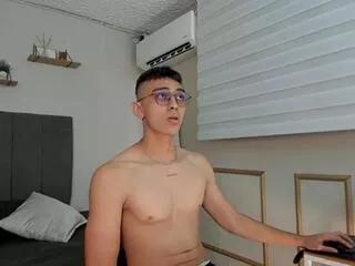 kriss_santos from Flirt4Free is Freechat