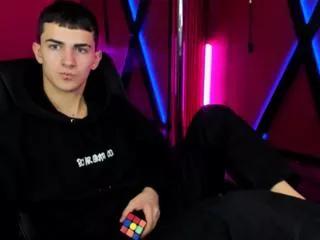 larry_gothemy from Flirt4Free