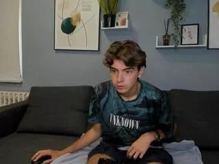 laslo_blaze from Flirt4Free is Freechat