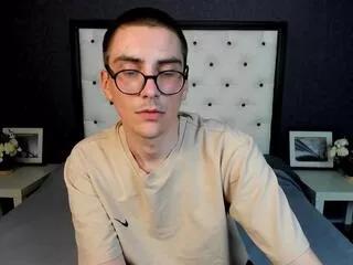 leo_howard from Flirt4Free is Freechat