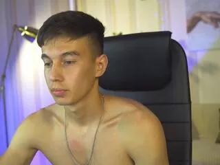 leo_kaniss from Flirt4Free is Freechat