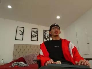 leon_creed from Flirt4Free is Freechat