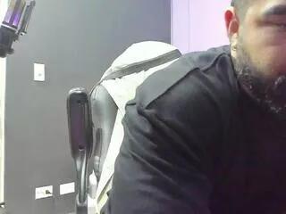 leonidas_murphy from Flirt4Free is Freechat