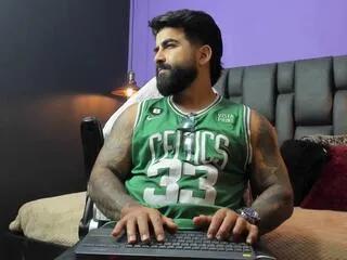 leonidas_murphy from Flirt4Free is Freechat