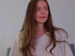 lily_roselyn from Flirt4Free is Freechat