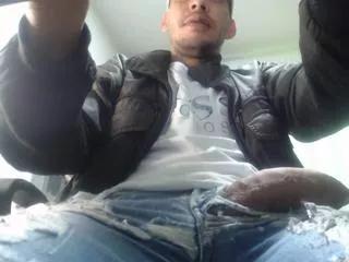 lobo_ositoz from Flirt4Free