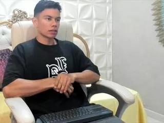 logan_jackson from Flirt4Free is Freechat