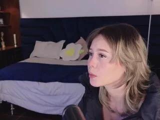 lola_berry from Flirt4Free is Freechat
