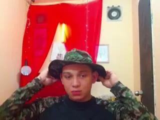 luccas_snow from Flirt4Free is Freechat
