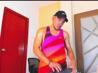 luciano_ferreti from Flirt4Free is Freechat