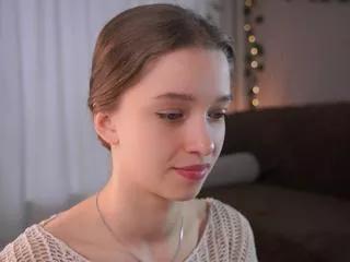 lynna_frere from Flirt4Free