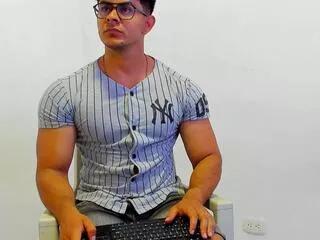 marcus_harris from Flirt4Free is Freechat