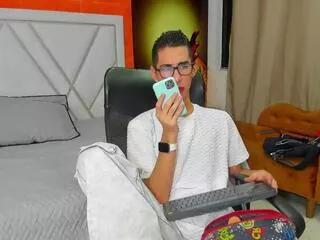 martin_holden from Flirt4Free is Freechat