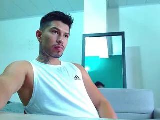 mateo_rreal from Flirt4Free is Freechat