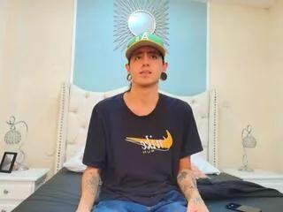 matthew_dixon from Flirt4Free is Freechat