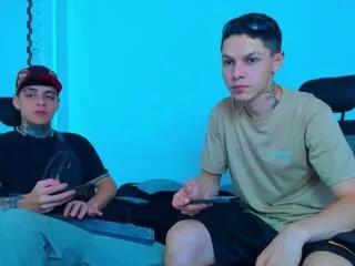 maxx_williamm_john_sally from Flirt4Free is Freechat