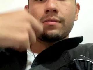 michaell_spinelly from Flirt4Free is Freechat