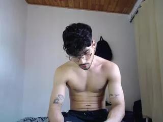 mike_akannes from Flirt4Free is Freechat