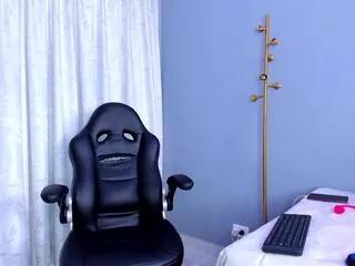 mollyy_bloom from Flirt4Free