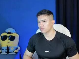 nick_fenix from Flirt4Free is Freechat