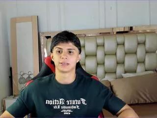 nick_finne from Flirt4Free is Freechat